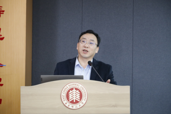 副本太阳成tycgb2025年度青年科学家(学者)国际论坛物理分论坛新闻稿-lrr372.jpg